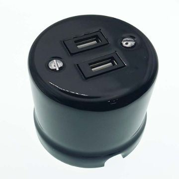 Fekete porcelán USB aljzat falon kívüli szereléshez