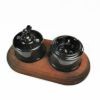 Fekete porcelán falonkívüli konnektor + fekete forgókapcsoló sötét kettes fa sorolókerettel